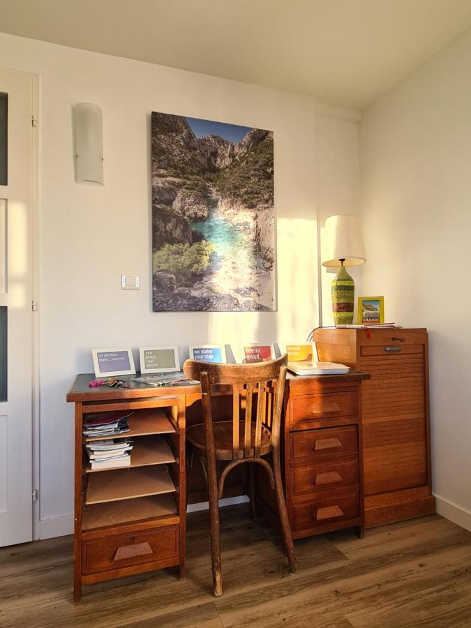 Large Private Garden, Quiet 2-Bedroom Apartment, Air Conditioning, Wifi, Parking Cassis Exterior photo