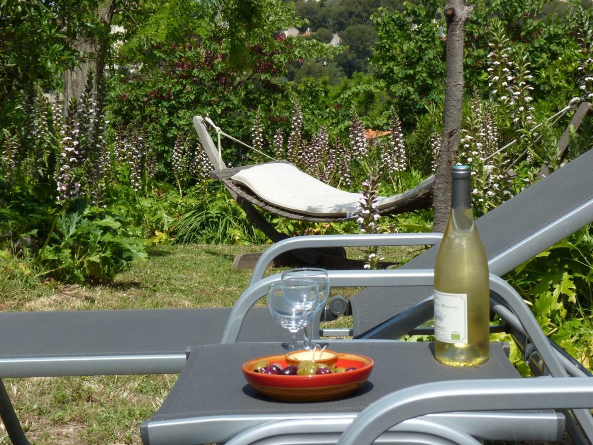Large Private Garden, Quiet 2-Bedroom Apartment, Air Conditioning, Wifi, Parking Cassis Exterior photo